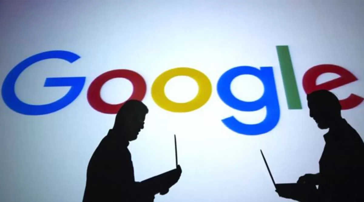 Google admite que “escucha” a los usuarios