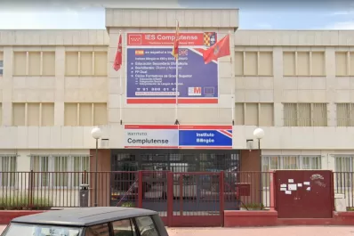 Profesor denuncia que lo sancionaron por decir que solo existen el sexo masculino y femenino