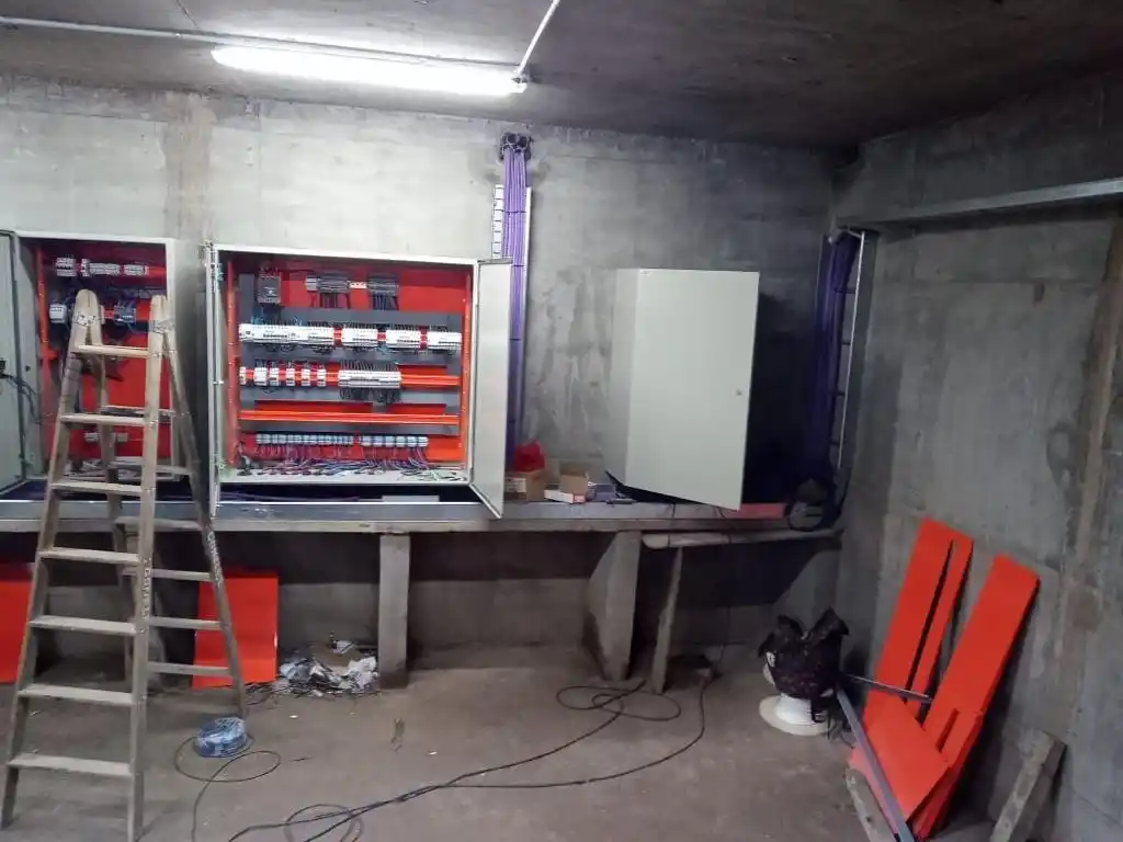 SALAS DE CONTROL. Parte del subsuelo de la plaza Independencia. Foto: Gentileza Secretaría de Obras Públicas municipal / Alfredo Toscano