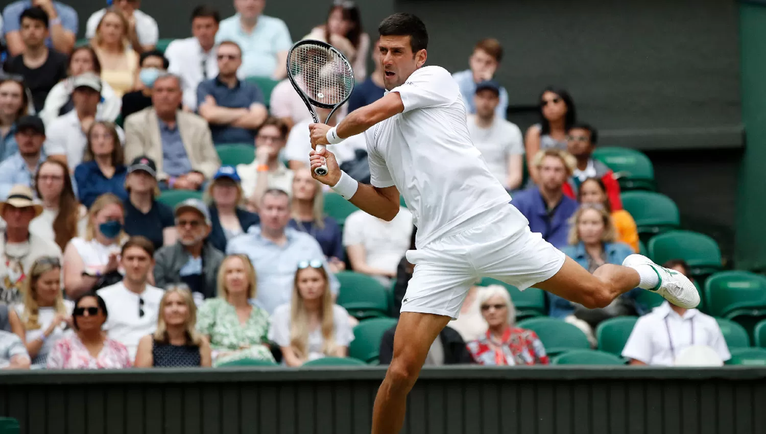 MÁS HISTORIA. Djokovic intentará llegar a su sexto título en Wimbledon.