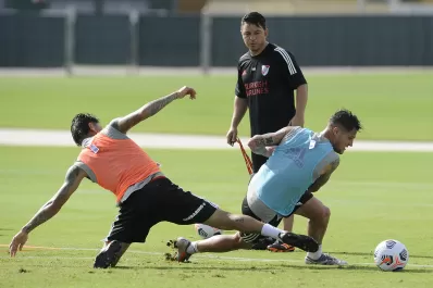 Gallardo se quejó por la cuarentena que tendrá que hacer River cuando regrese al país