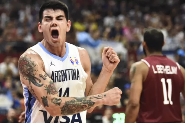 Deck recibió el alta y viaja a Las Vegas para sumarse a la Selección