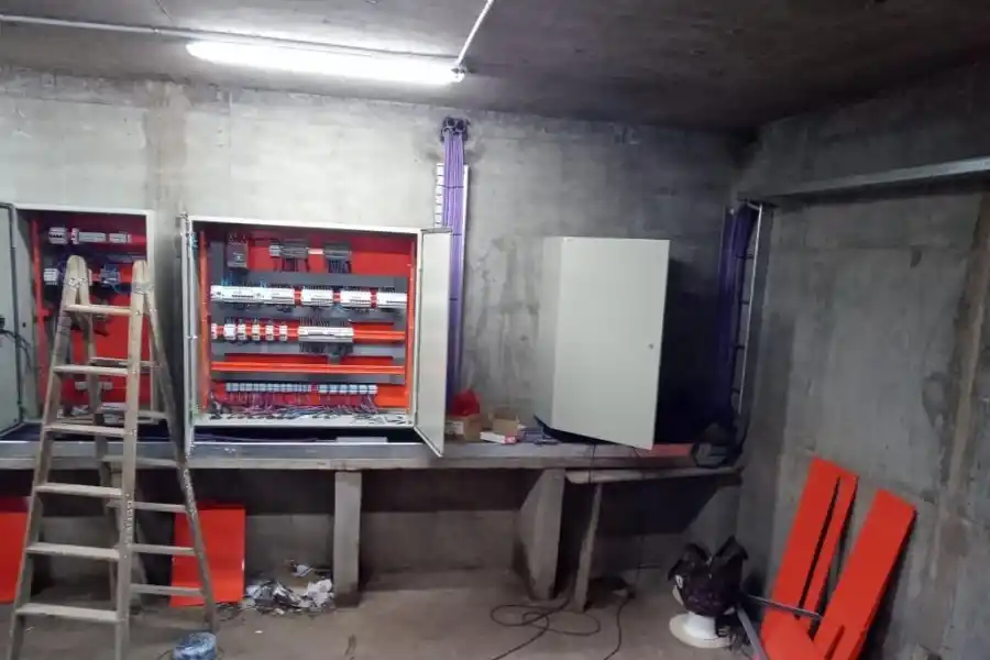 SALAS DE CONTROL. Parte del subsuelo de la plaza Independencia. Foto: Gentileza Secretaría de Obras Públicas municipal / Alfredo Toscano