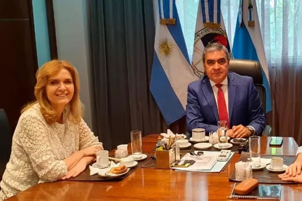 Versiones de una oferta alfarista a Elías de Pérez y una nueva denuncia contra Deiana