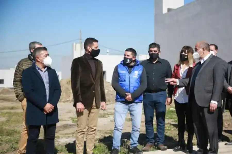 Cebil Redondo: avanza la construcción de viviendas para 100 familias