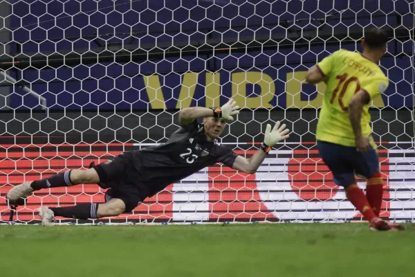 Lo siento pero te como, hermano, la frase con la que Dibu Martínez puso nervioso a los colombianos