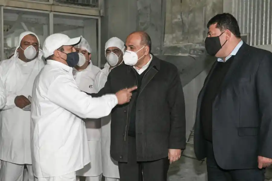 Manzur y Ferraresi anunciaron la construcción de 100 viviendas en Banda del Río Salí