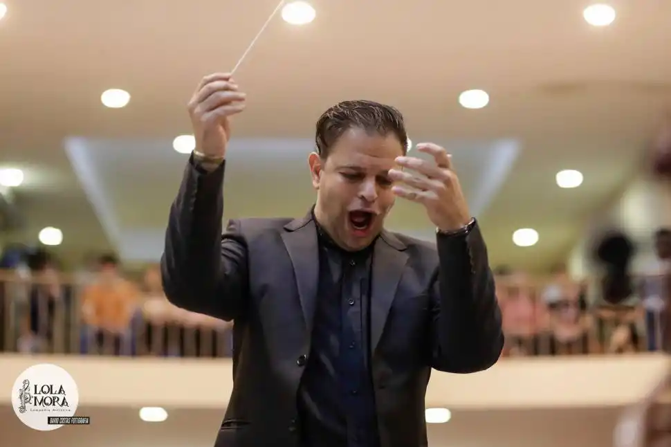 EN ESCENA. Ale trabajó la parte y dirigirá la interpretación hoy. 