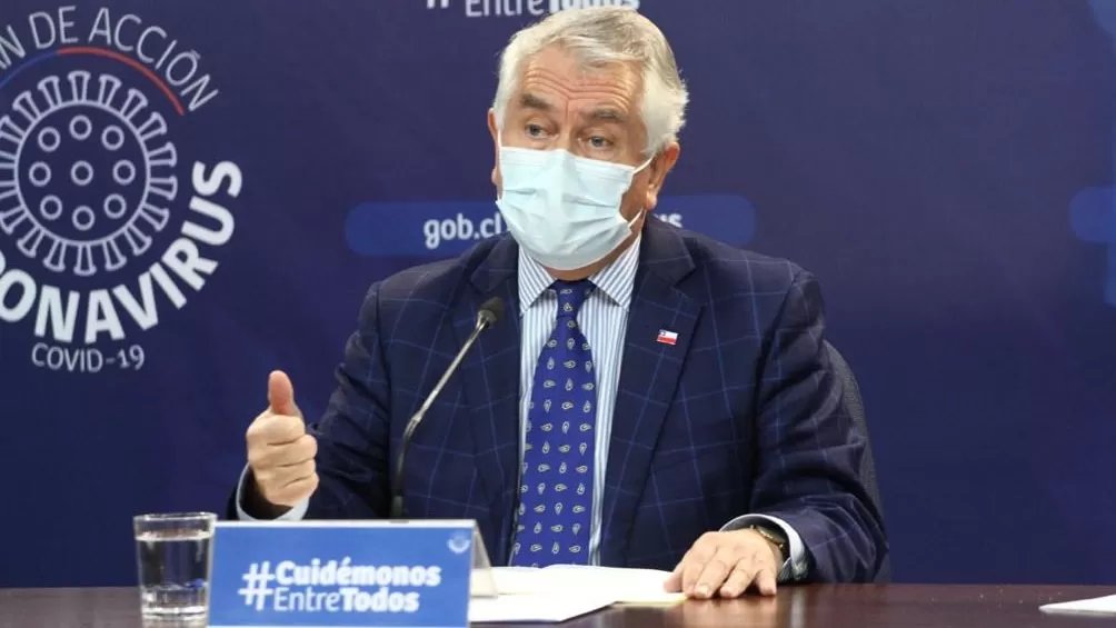 Chile: denuncian al ministro de Salud por participar en una fiesta que habría vulnerado las normas sanitarias