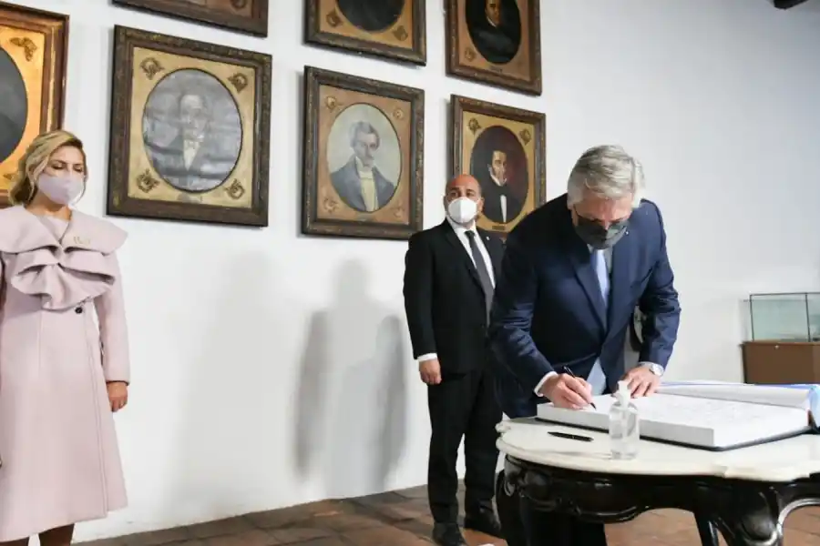 EN LA CASA HISTÓRICA. El presidente, Alberto Fernández, encabezó los actos oficiales por el 9 de Julio. Foto: Comunicación Pública