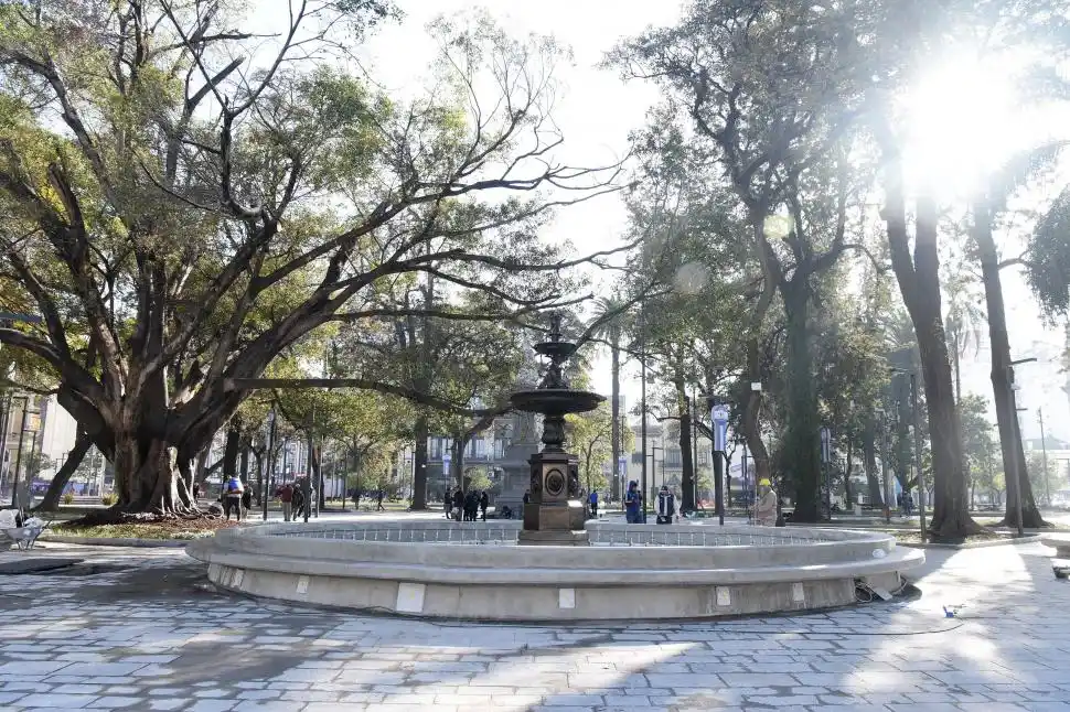 RESTAURADA. La fuente también fue puesta en valor y restaurada.