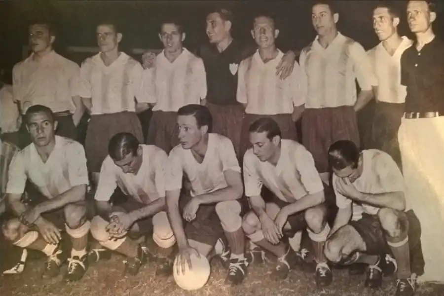 VICTORIA Y TÍTULO. No fue la final, pero el triunfo valió ser campeón en 1945. 