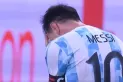 El momento más emotivo: el llanto de Messi y el abrazo de sus compañeros