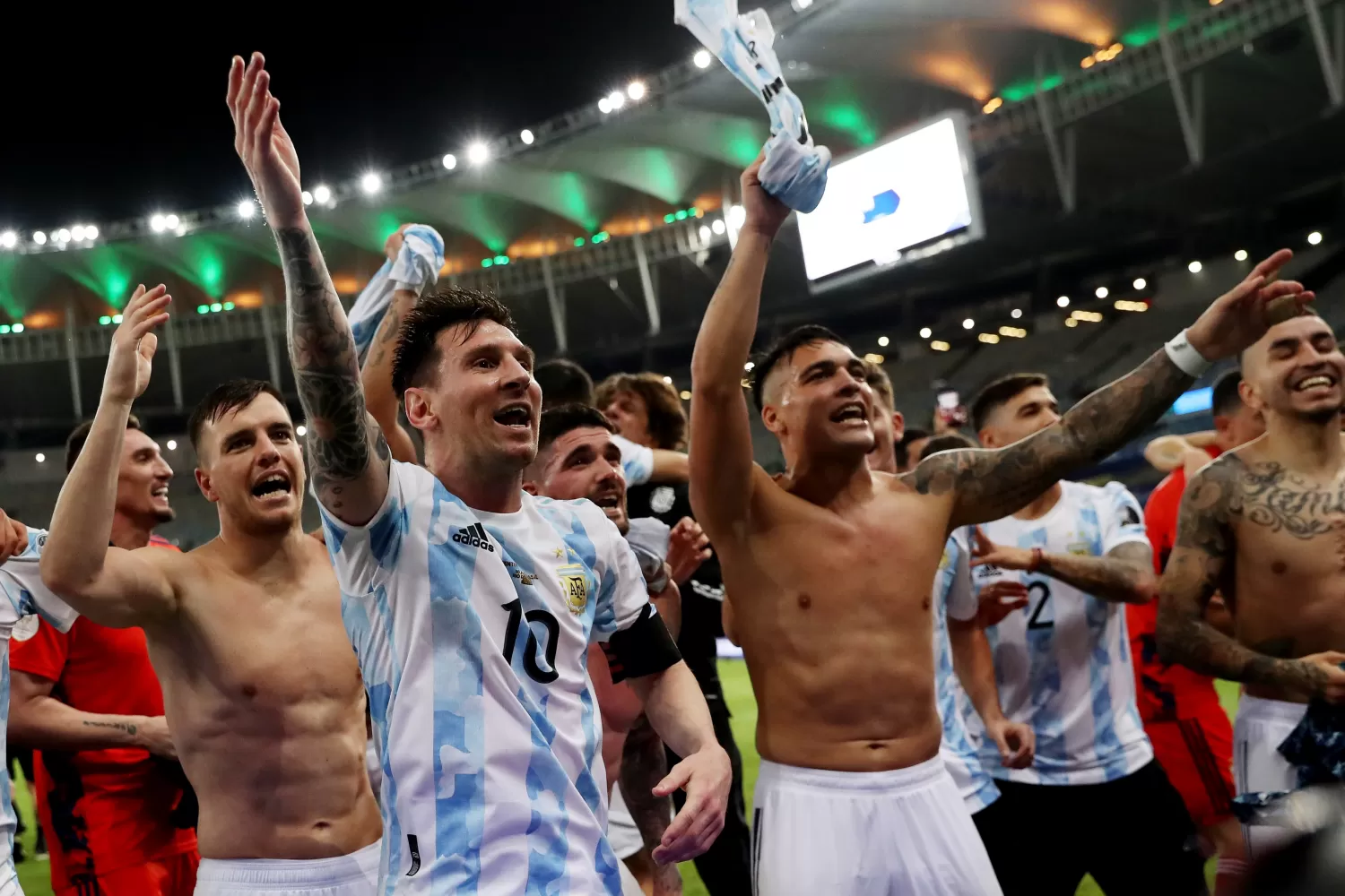 CUENTA SALDADA. Messi se sacó la espina de ganar con la Selección mayor. Ahora le apunta al Mundial de Qatar 2022. 
