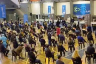 Destacan la concurrencia de los mayores de 20 años para vacunarse contra el coronavirus