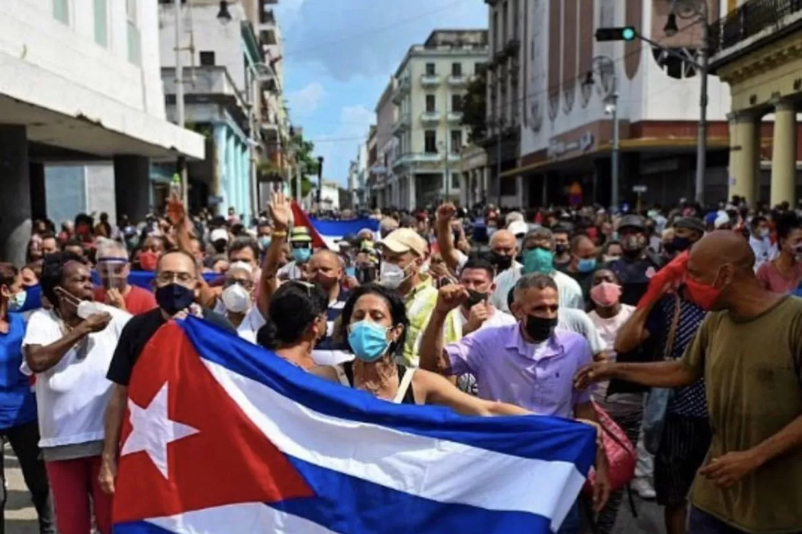 Cuba: Camila Acosta, corresponsal de ABC, fue detenida y le secuestraron sus equipos