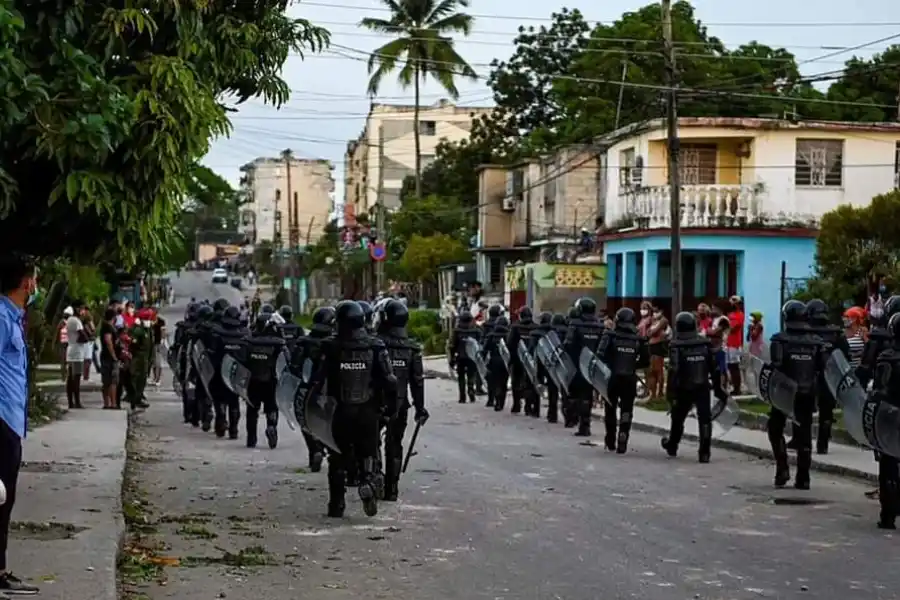 Las calles de La Habana se militarizaron para evitar nuevas protestas