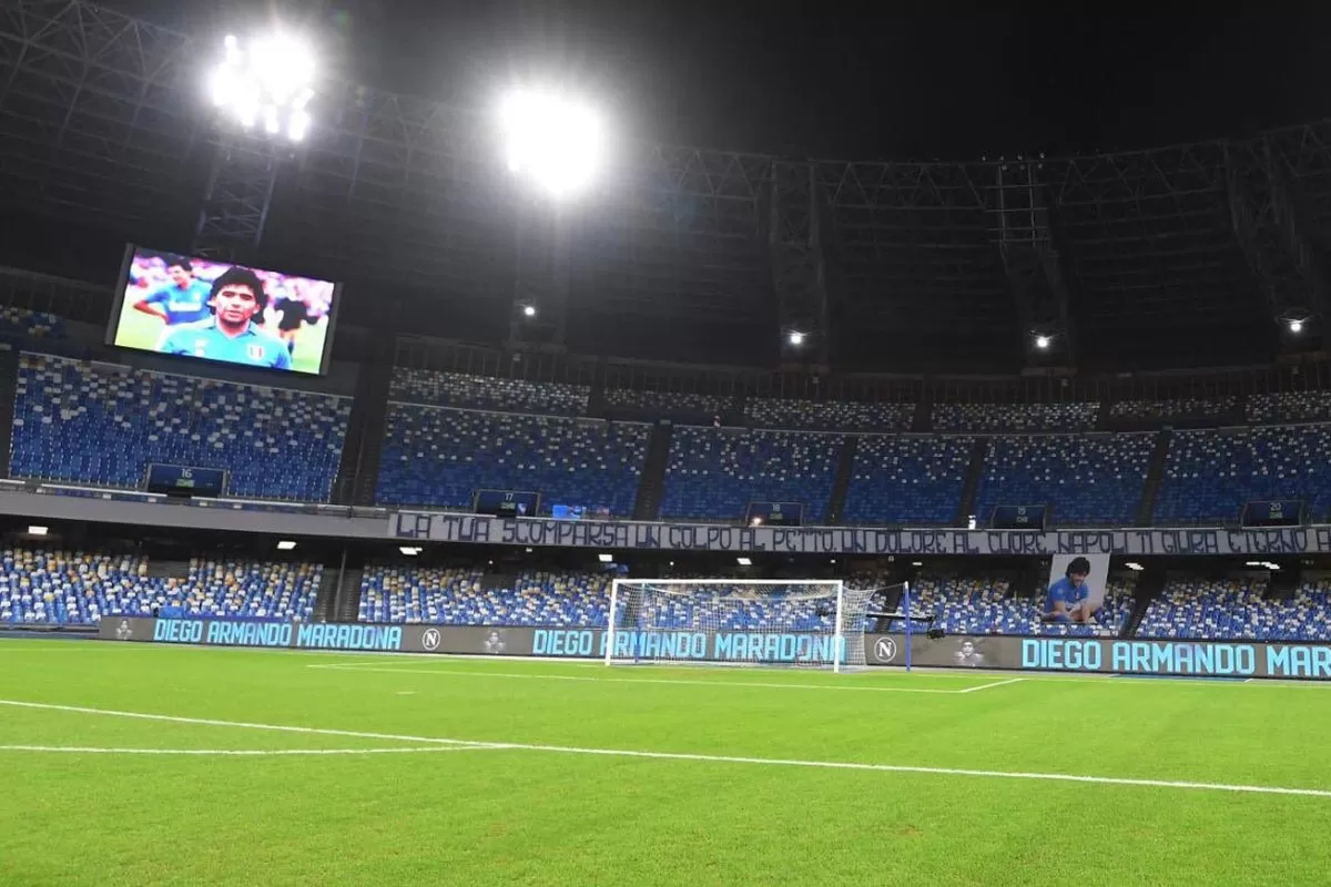 La comuna de Nápoles ofrece su estadio para un partido entre Italia y Argentina