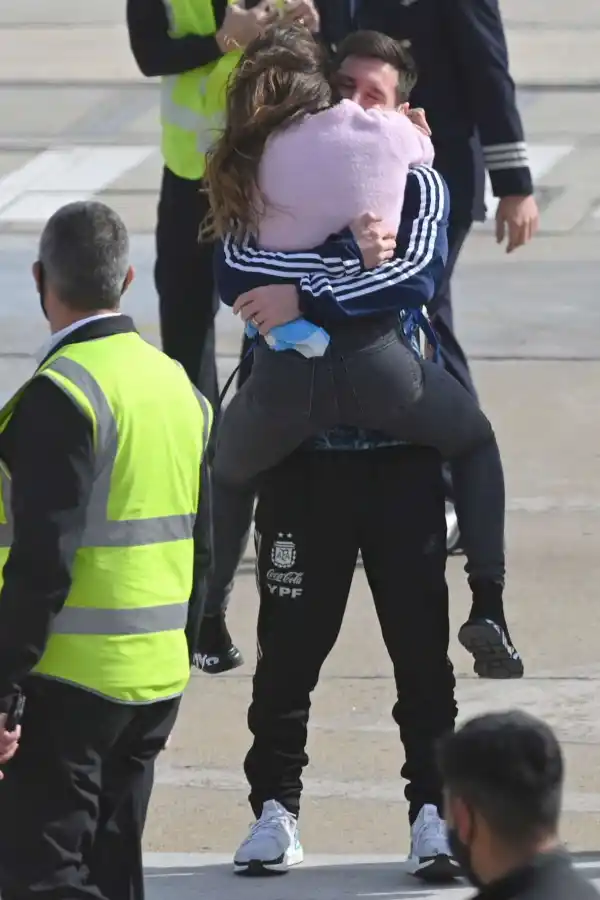 Sabrina Rojas puso en duda la relación de Messi y Antonela