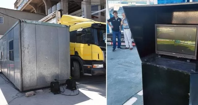 EN 2018. A la izquierda, el trailer de Conmebol instalado en el estacionamiento para los árbitros del VAR y sus monitores. A la derecha, la cabina particular del árbitro.  