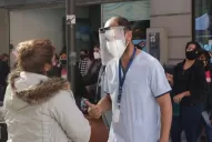 Los contagios bajan, pero las muertes por covid continúan altas en Tucumán