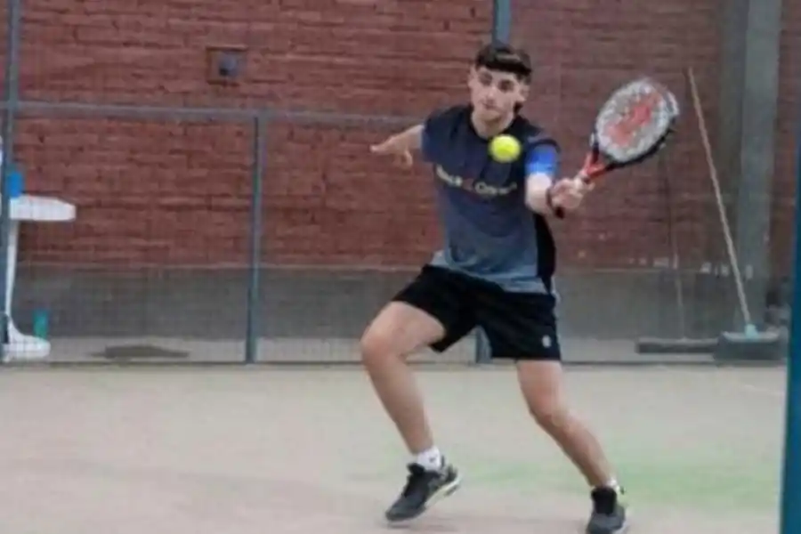 PÁDEL. A semanas de cumplir 17 años, Mambrini ya tuvo un regalo con la convocatoria Panamericana.