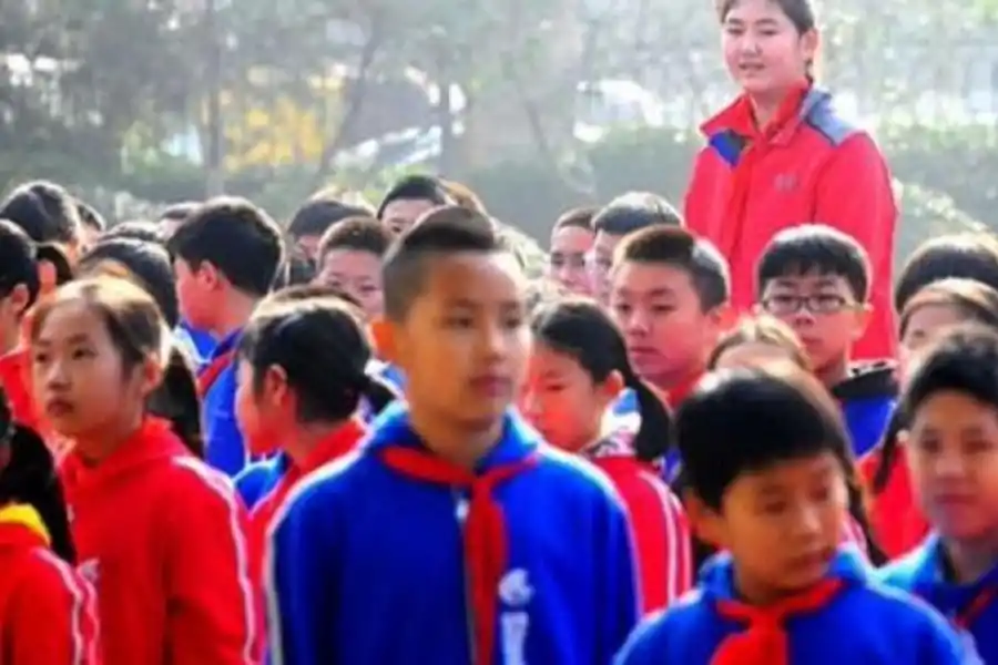 Quién es Zhang Ziyu, la nueva figura del básquetbol chino: tiene 14 años y mide 2,26 metros