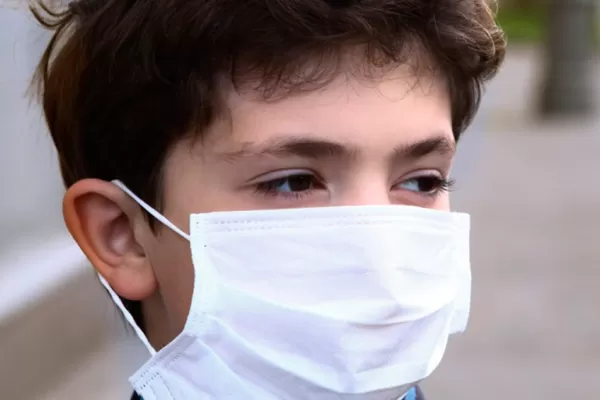 Qué sabemos sobre las vacunas en niños y jóvenes y porqué es clave que se vacunen