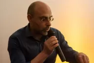 Poesía que se construye a partir de la metáfora de lo provisorio