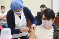 Ya pueden vacunarse en Tucumán los jóvenes que tienen 18 años