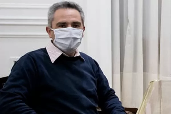 Una segunda derrota de Vidal en la provincia le cancelaba su carrera política, afirmó Larroque