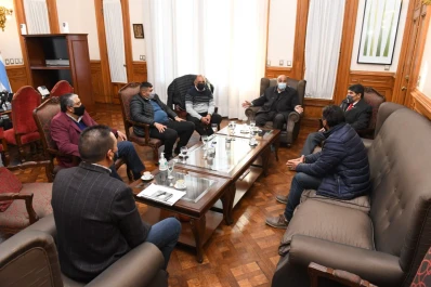 Manzur recibió a comisionados rurales para analizar la ejecución de obras públicas