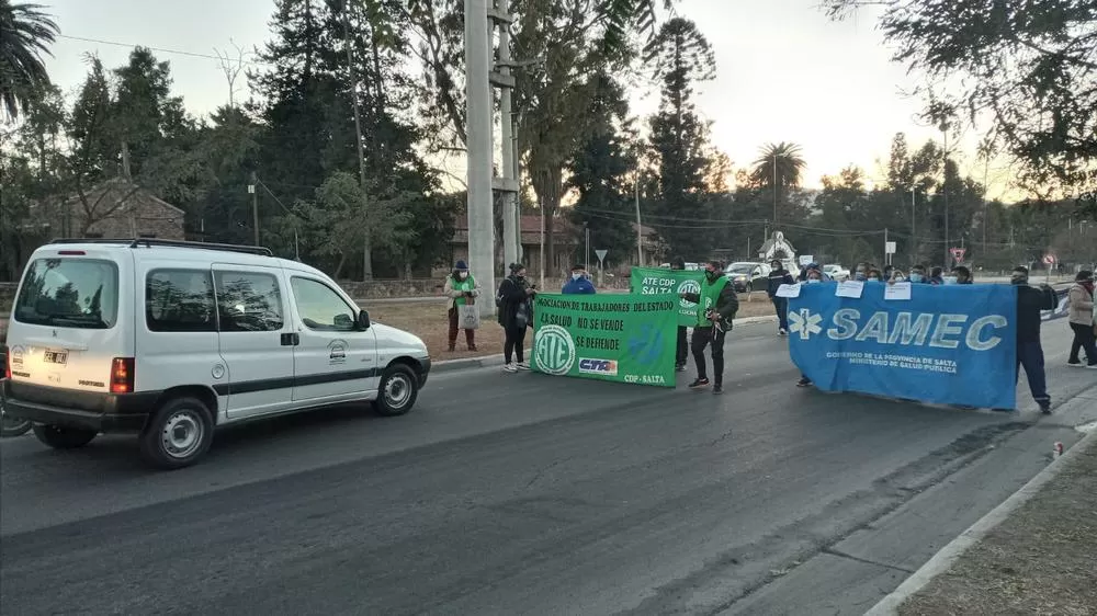 Protesta del Samec, servicio de emergencia en Salta. FM Aries