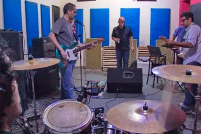 Cultura Latente presenta hoy un show en vivo, entrevistas y cine de terror en Tucumán