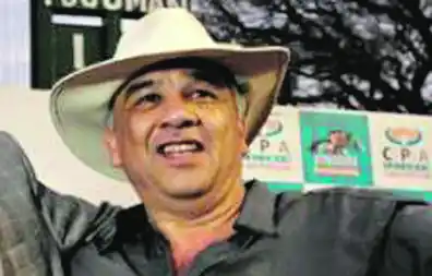 Actúan referentes locales y nacionales del folclore