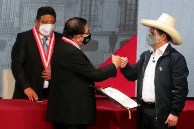 El Congreso de Perú toma posesión
