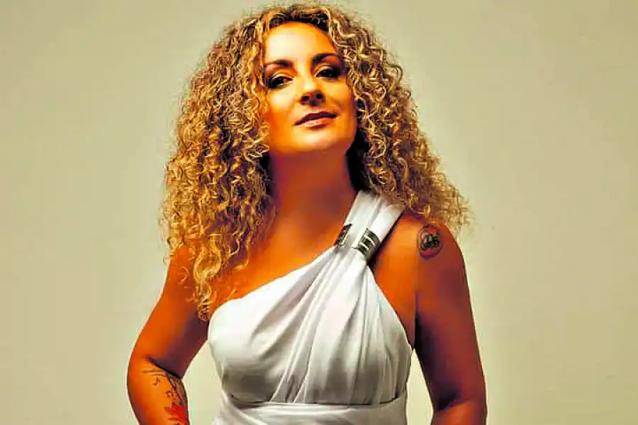 Actúan referentes locales y nacionales del folclore