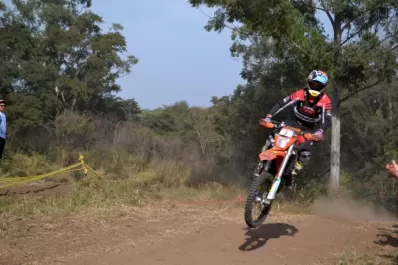 Argentino en Las Lomadas: Se quitaron el polvo