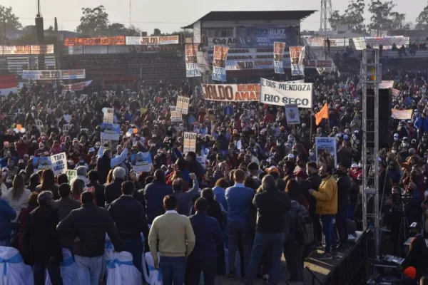 Jaldo: fíjense en las otras listas a quiénes llevan del interior