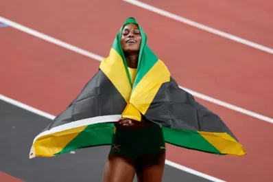 La reina del viento: Elaine Thompson-Herah ganó el oro en los 100 metros llanos