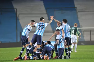 Racing venció a Sarmiento y alcanzó la punta de la Liga Profesional