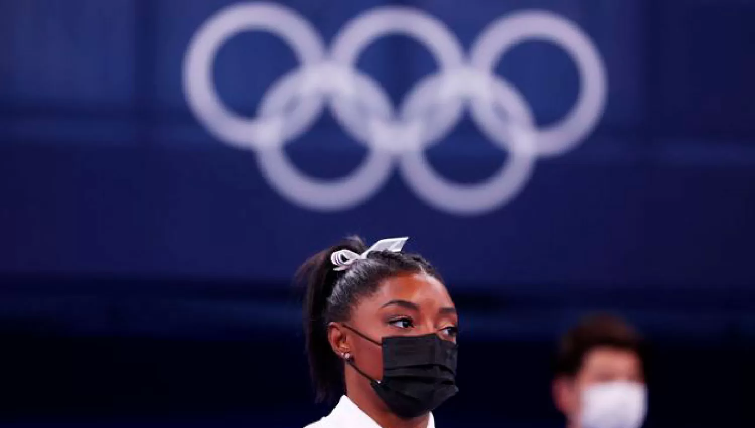POR MÁS GLORIA. Biles ganó cuatro medallas en Río 2016 y sueña con coronar los Juegos de Tokio 2020 en el podio.