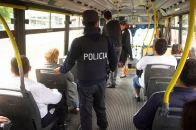 Jujuy: la Policía controlará el carnet de vacunación en el transporte urbano