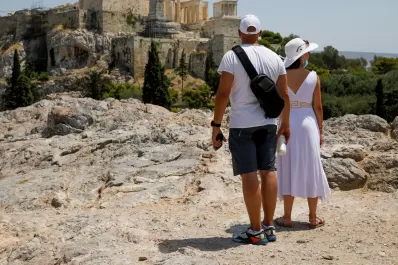 Ola de calor en Grecia deja una decena de hospitalizados