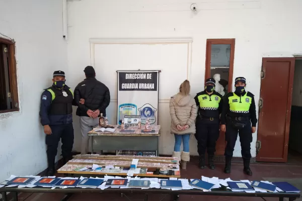 Se alojó en un hotel con una tarjeta falsa, le requisaron la habitación y se llevaron una sorpresa