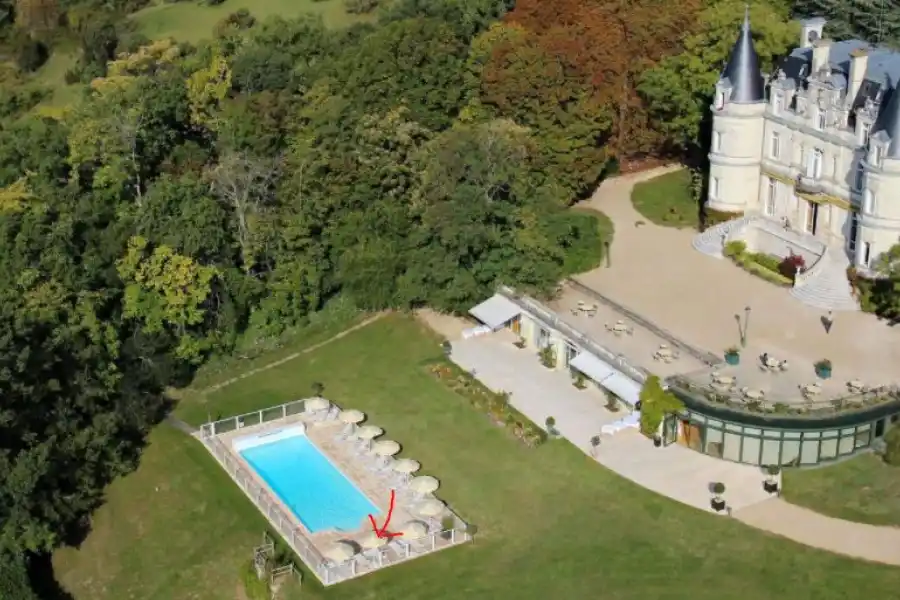 Maru Botana quedó varada en un lujoso castillo de Francia: “Es triste no poder volver a tu país”, dijo