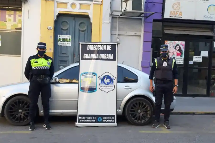 Se alojó en un hotel con una tarjeta falsa, le requisaron la habitación y se llevaron una sorpresa