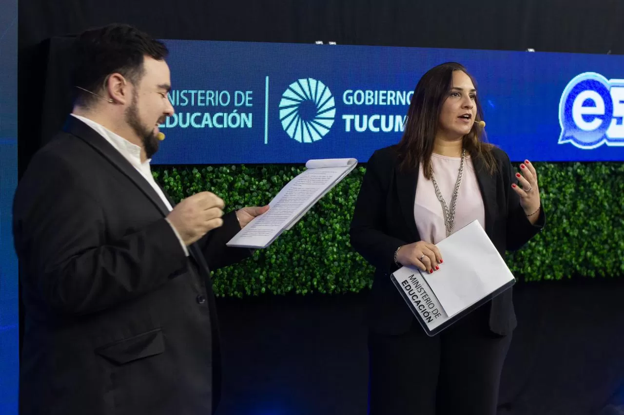 Una conferencista mexicana y un coach emocional brillaron  en la primera jornada del Congreso Internacional de Educación