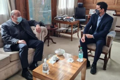 Manzur y Wado de Pedro analizaron el avance de la vacunación