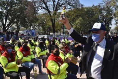Jaldo, gobernador por un día; Manzur con Wado, de campaña